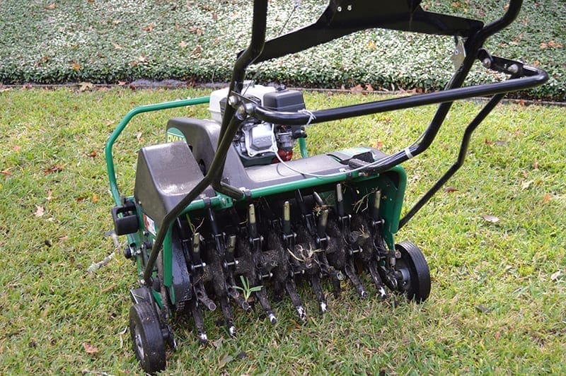 Grass trimming machine